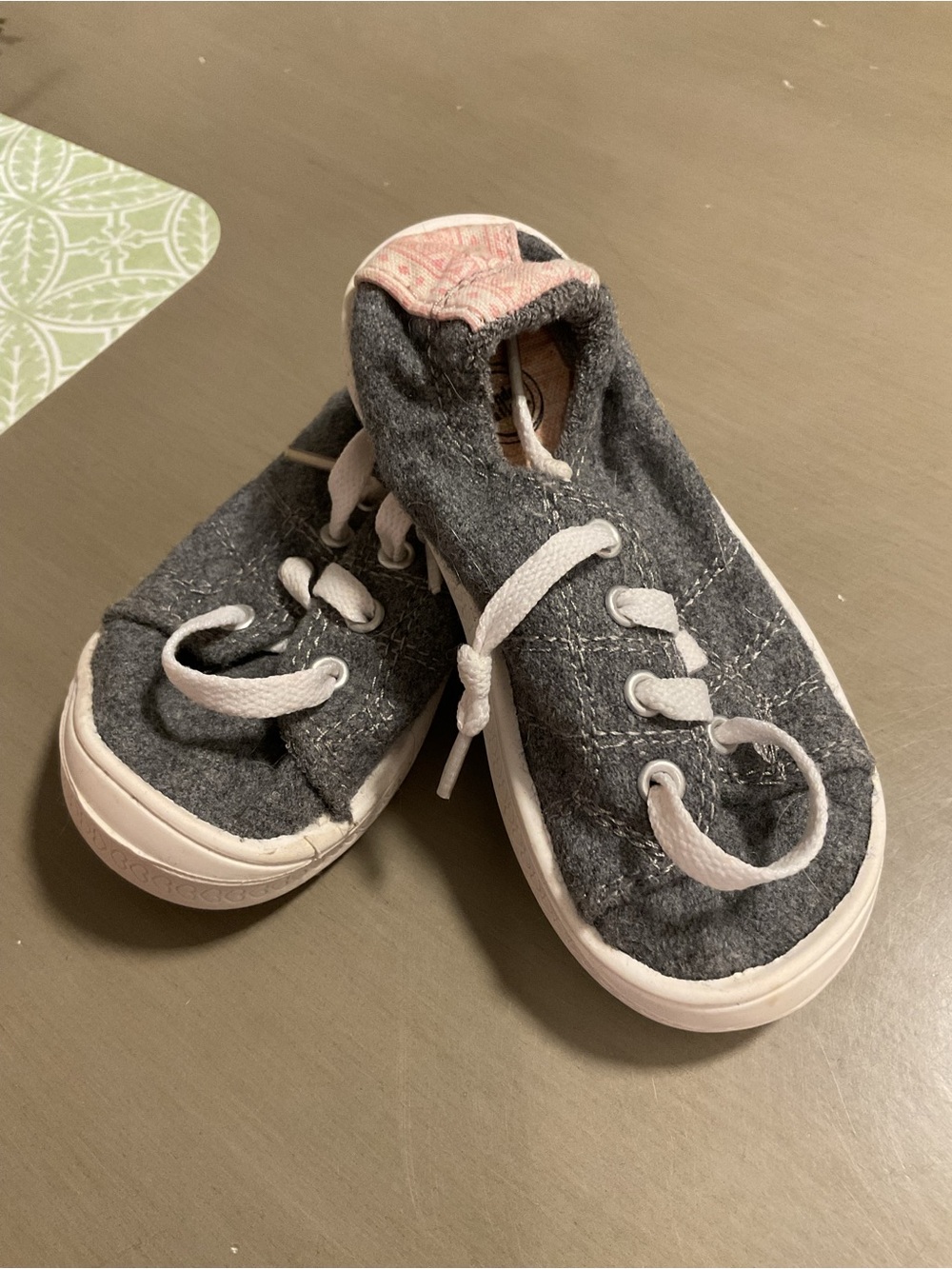 wonder nation Gray and Pink Slip-On Kids Sneakers